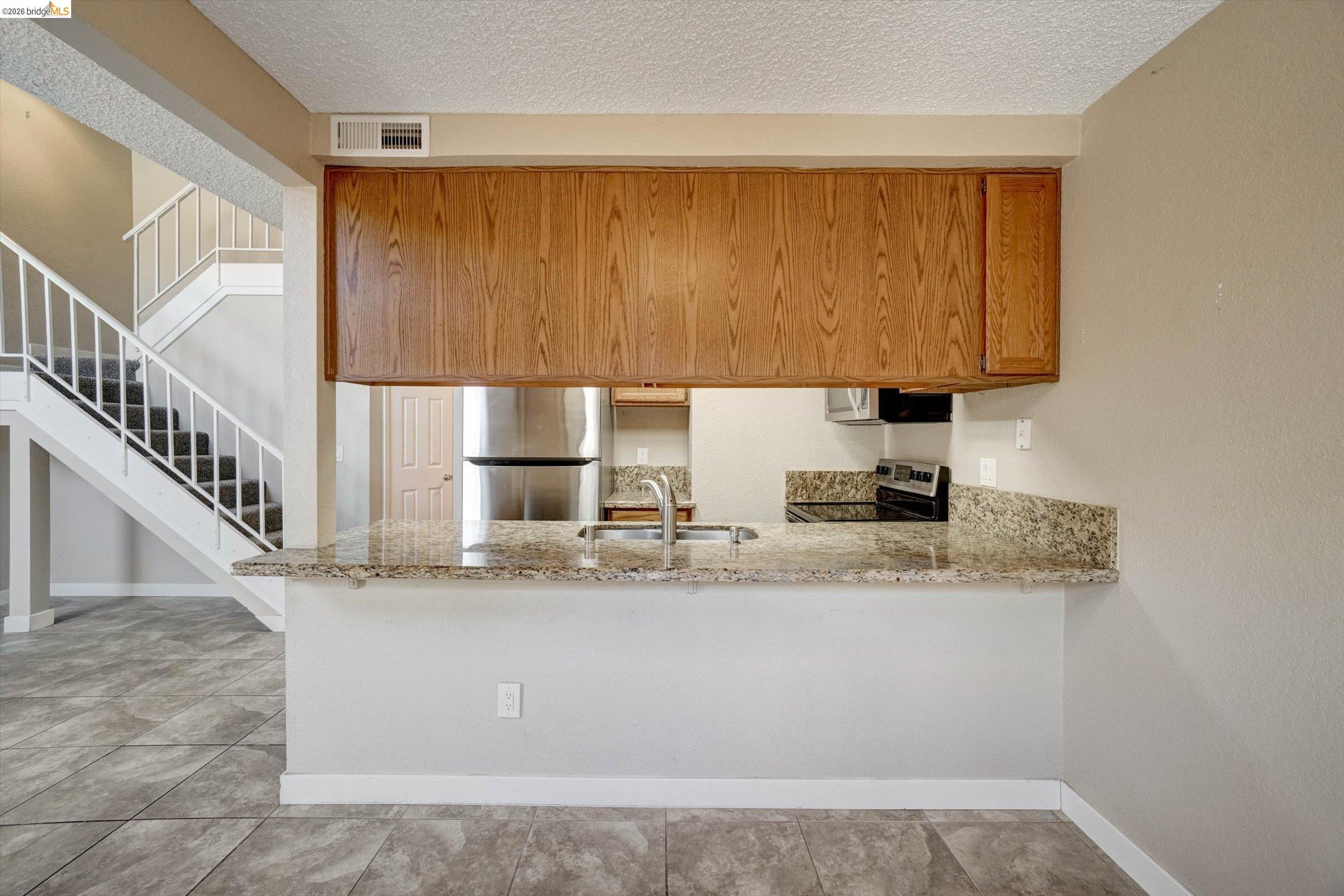 1351 Hood Road Sacramento, CA 95825 - Photo 9 of 36