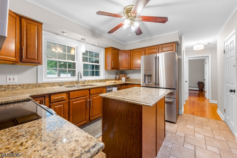 72 Weldon Road Lake Hopatcong, NJ 07849 - Photo 7 of 31