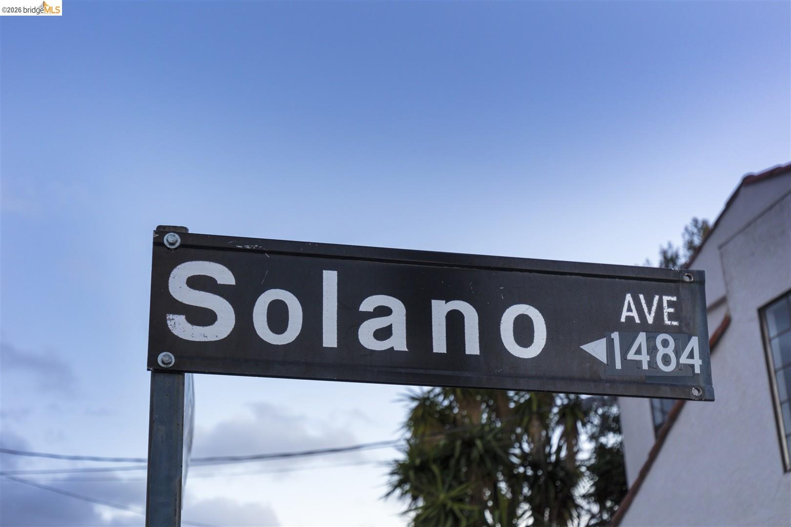 910 Pierce Street Albany, CA 94706 - Photo 38 of 44 a close up of a street sign