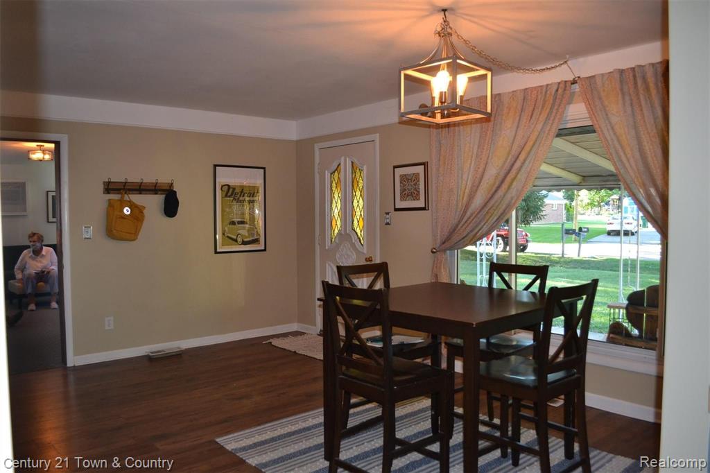 4927 Rioview Drive Clarkston, MI 48346 - Photo 9 of 20