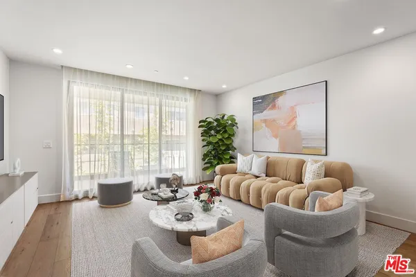 $1,150,000 | 411 South Hamel Road, Unit 306, Los Angeles, CA 90048