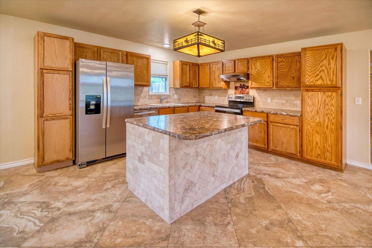 243 East Flag Creek Ranch Road Llano, TX 78643 - Photo 6 of 29 Gallery Image 6