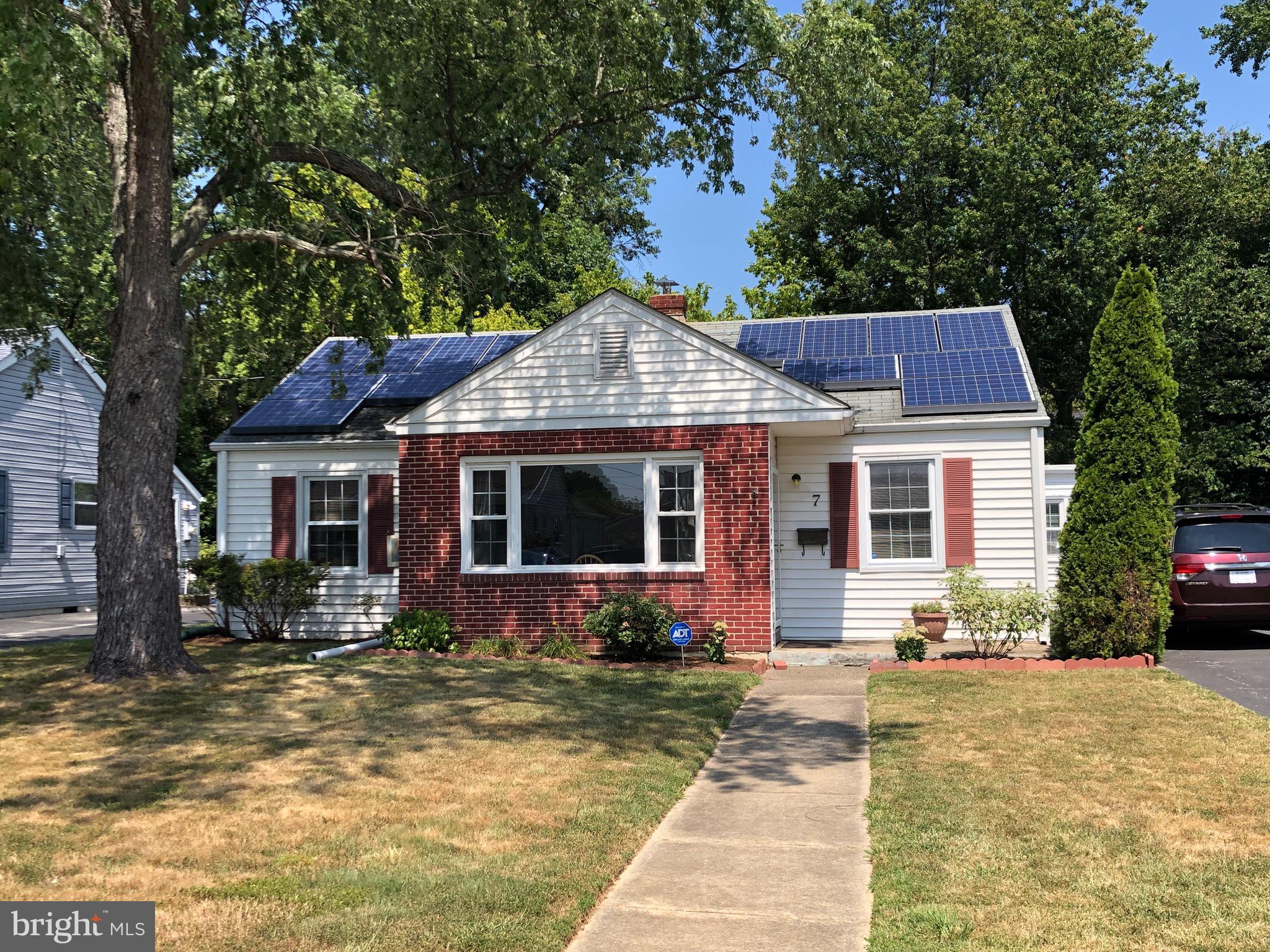 7 Fairfield Road Claymont, DE 19703 - Photo 1 of 25 Great curb appeal!