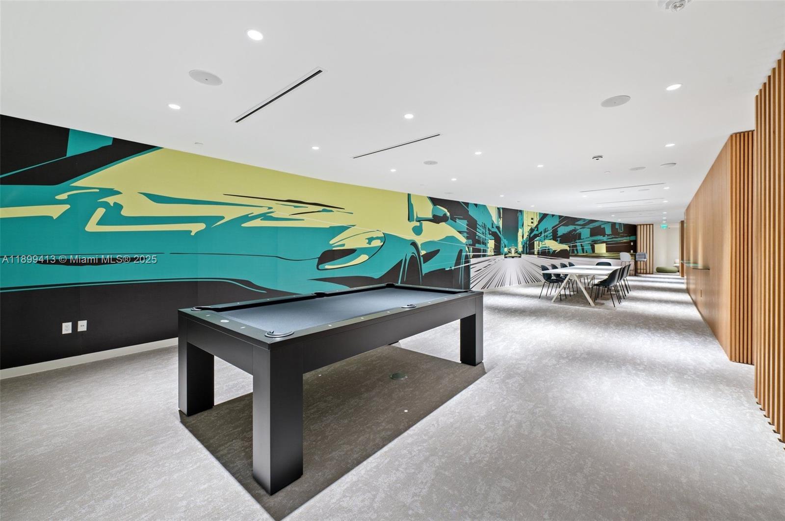 300 Biscayne Blvd Way, Unit 4909W Miami, FL 33131 - Photo 36 of 47 a lobby with furniture and a potted plant