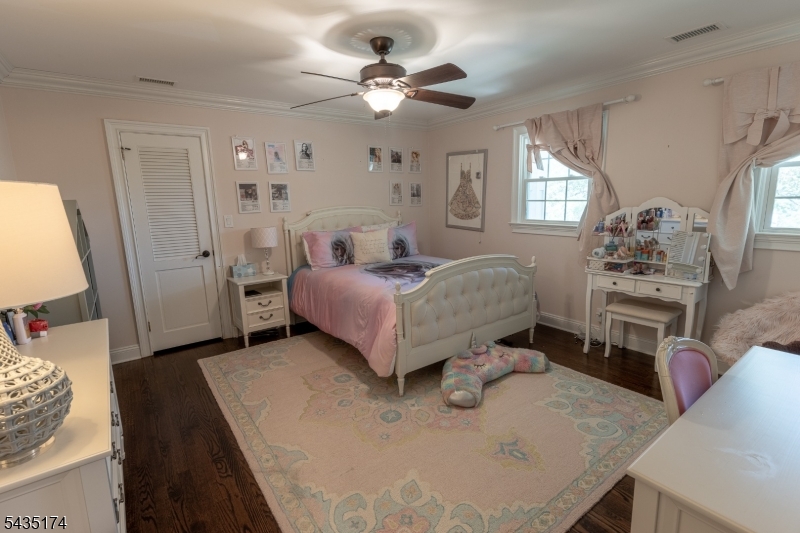 27 Burlington Road Berkeley Heights, NJ 07974 - Photo 21 of 35