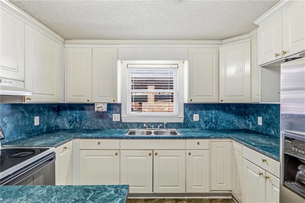 3825 Old Hollow Road Kernersville, NC 27284 - Photo 19 of 44