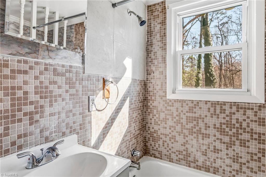 3825 Old Hollow Road Kernersville, NC 27284 - Photo 20 of 44