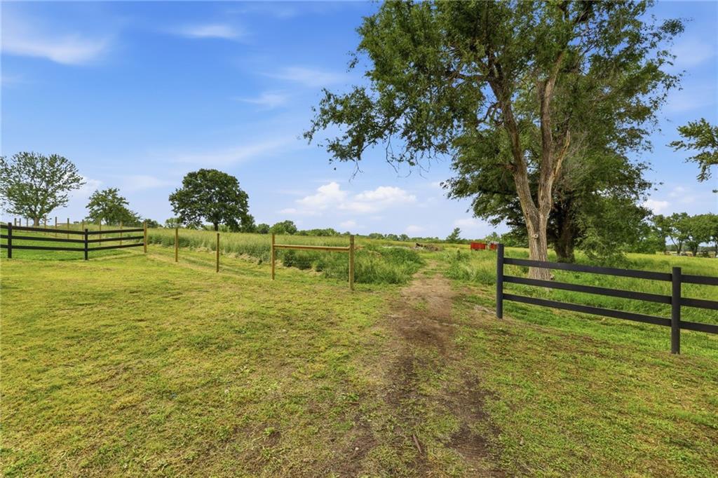 19322 Springdale Road Leavenworth, KS 66048 - Photo 38 of 63