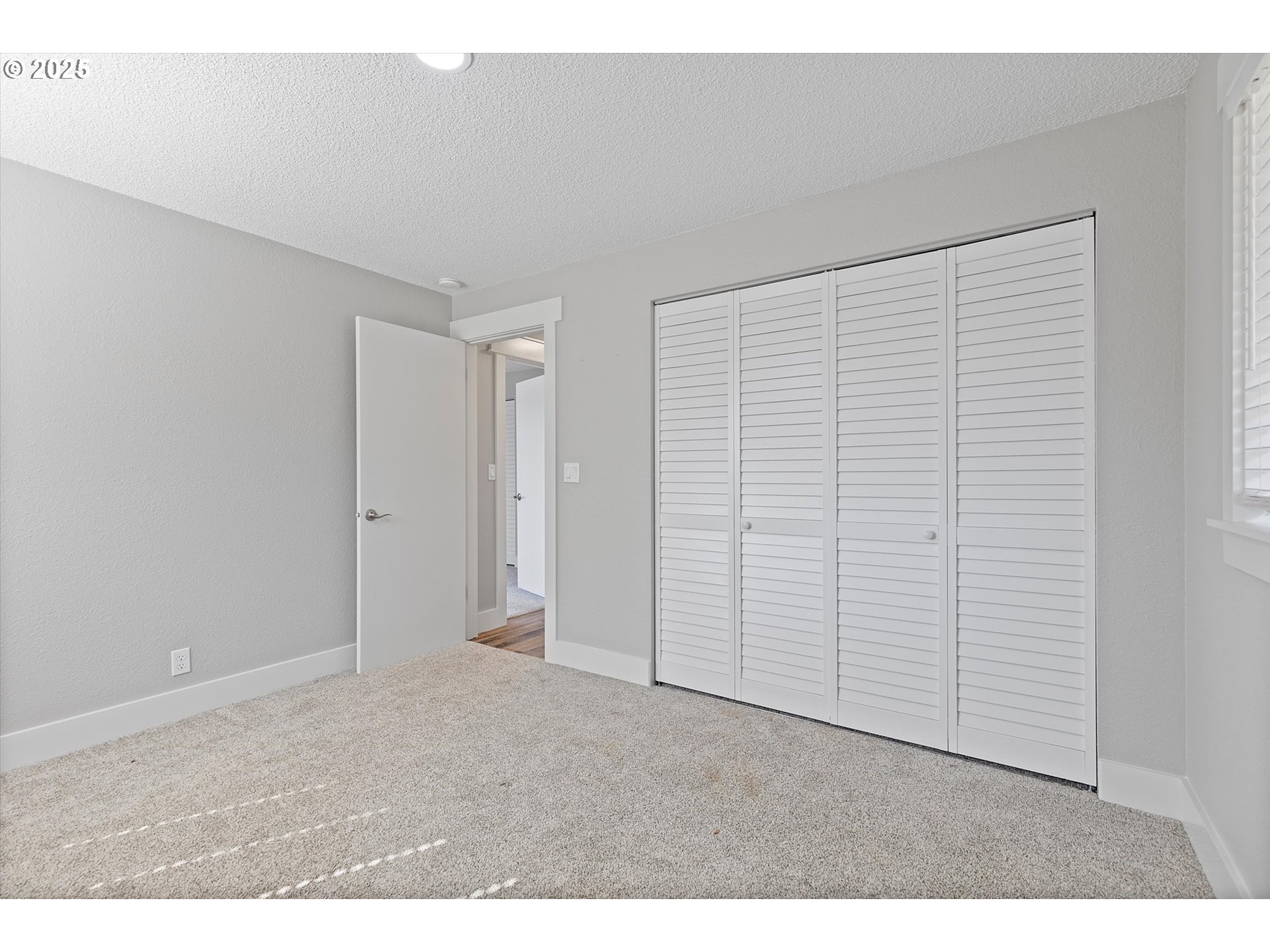 2997 Northeast Loop Drive Otis, OR 97368 - Photo 15 of 35 a view of an empty room