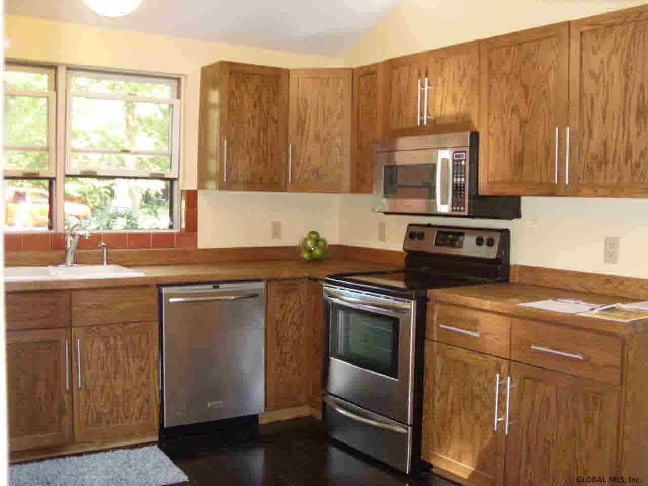 4 Sand Spurrey Road Malta, NY 12020 - Photo 3 of 9 Photo 3