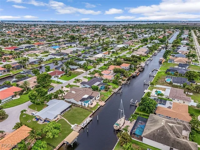 $550,000 | 5114 Southwest 3rd Avenue, Cape Coral, FL 33914