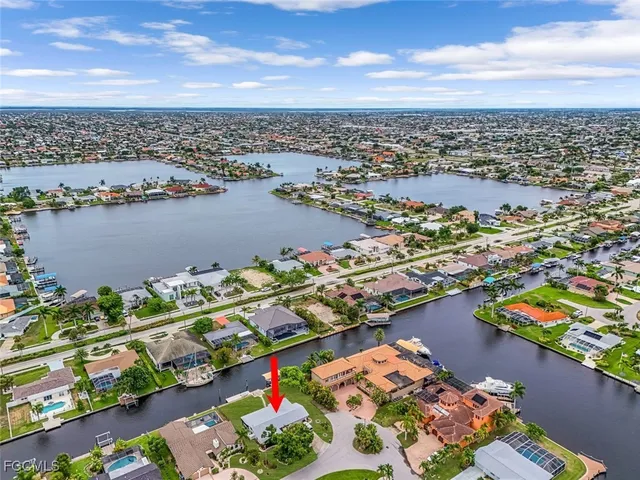 $550,000 | 5114 Southwest 3rd Avenue, Cape Coral, FL 33914