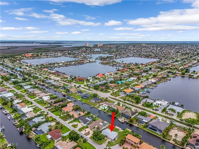 $550,000 | 5114 Southwest 3rd Avenue, Cape Coral, FL 33914