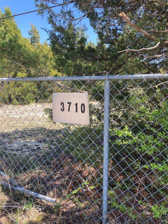 3710 Telephone Road Dallas, TX 75241 - Photo 11 of 32 Details with fence