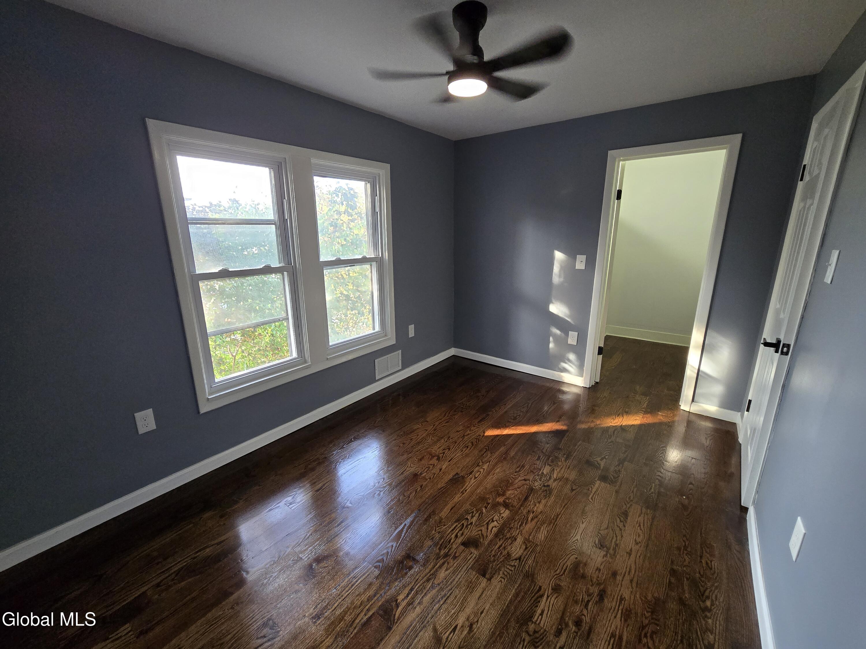 910 Gerling Street Schenectady, NY 12308 - Photo 23 of 29 20250922_170631