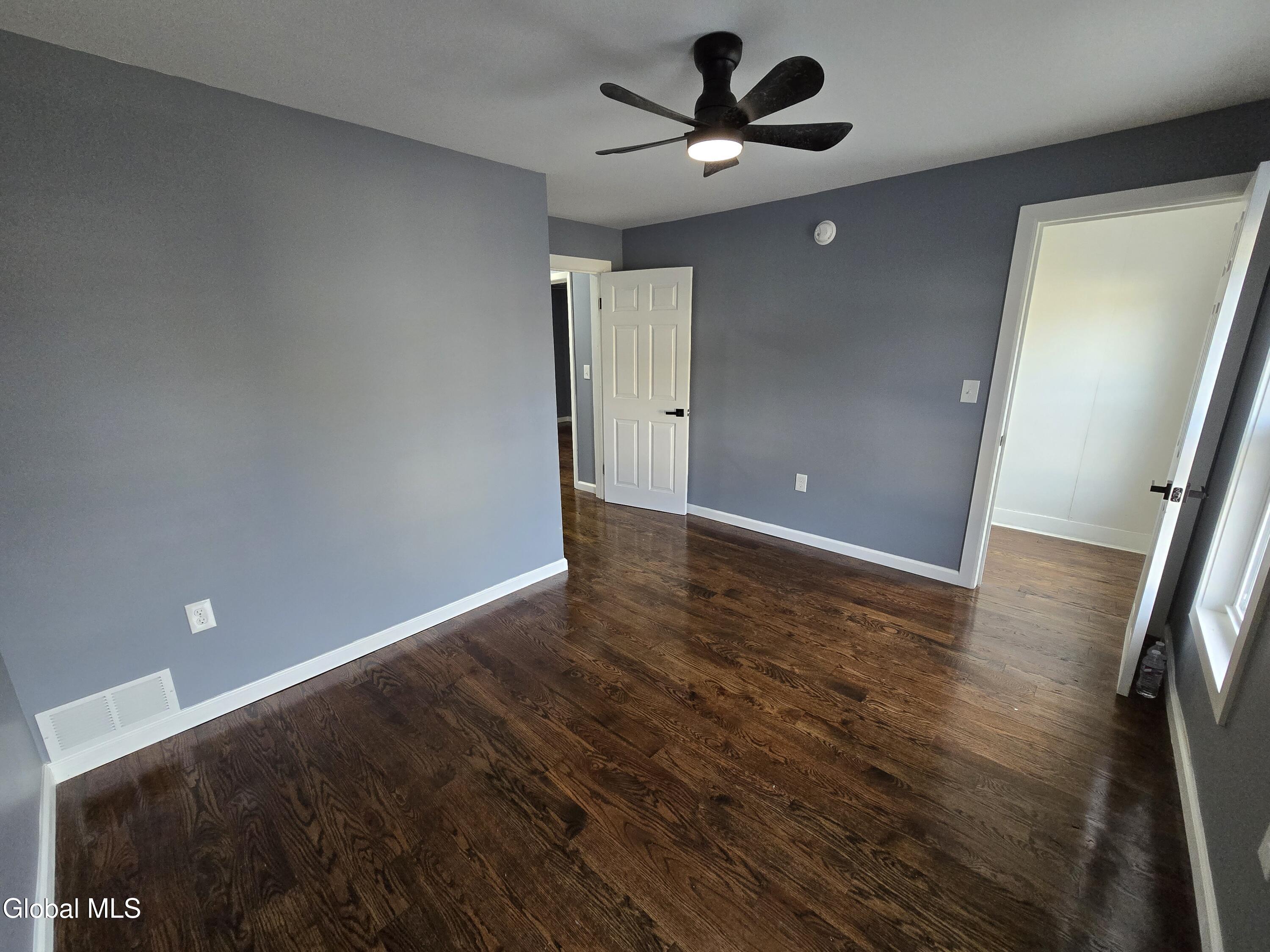 910 Gerling Street Schenectady, NY 12308 - Photo 25 of 29 20250922_170709