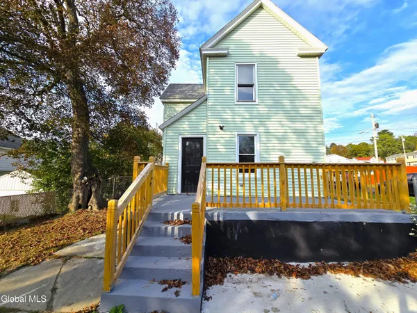 $269,900 | 910 Gerling Street, Schenectady, NY 12308