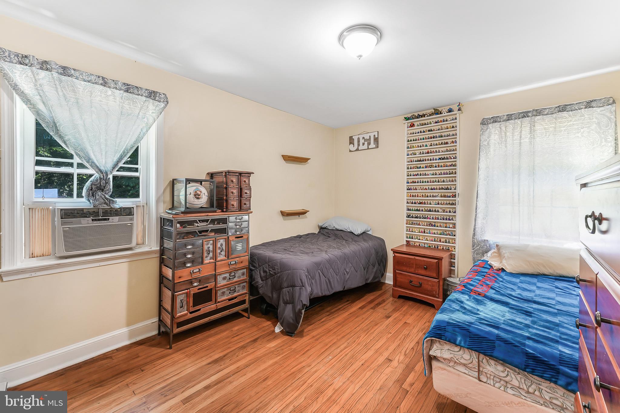 430 West Rose Tree Road Media, PA 19063 - Photo 23 of 31 a bedroom with furniture and a window