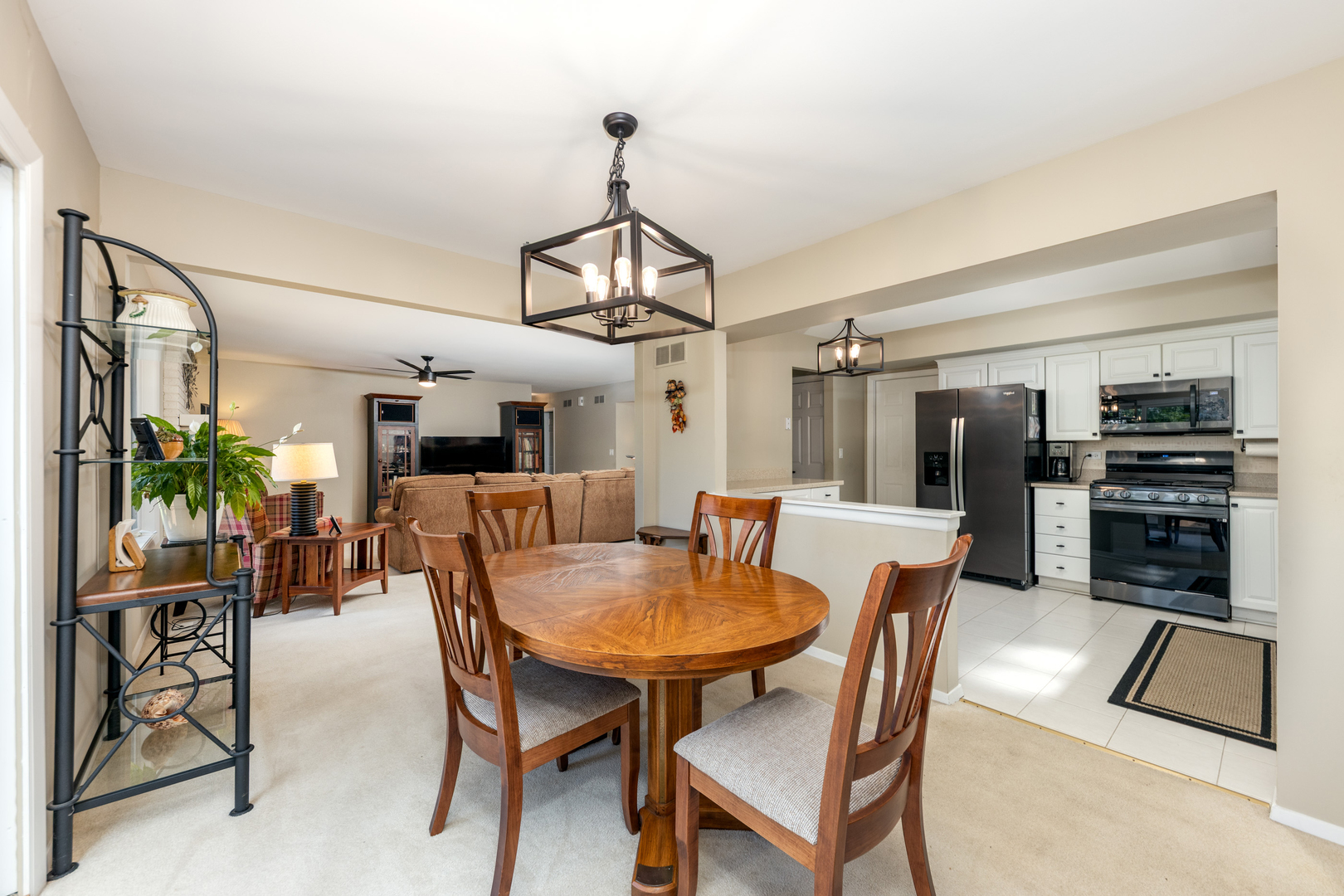 1505 Ranchview Drive Naperville, IL 60565 - Photo 13 of 36 a dining room with furniture and window