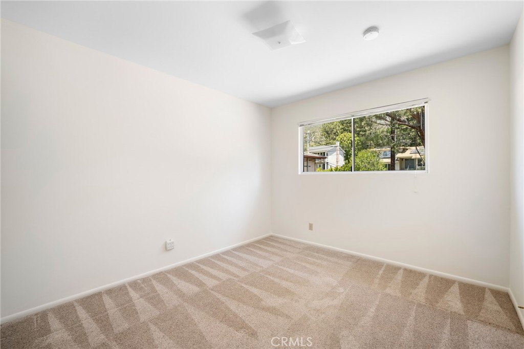 3404 Markridge Road La Crescenta, CA 91214 - Photo 36 of 67 Upstairs bedroom #3