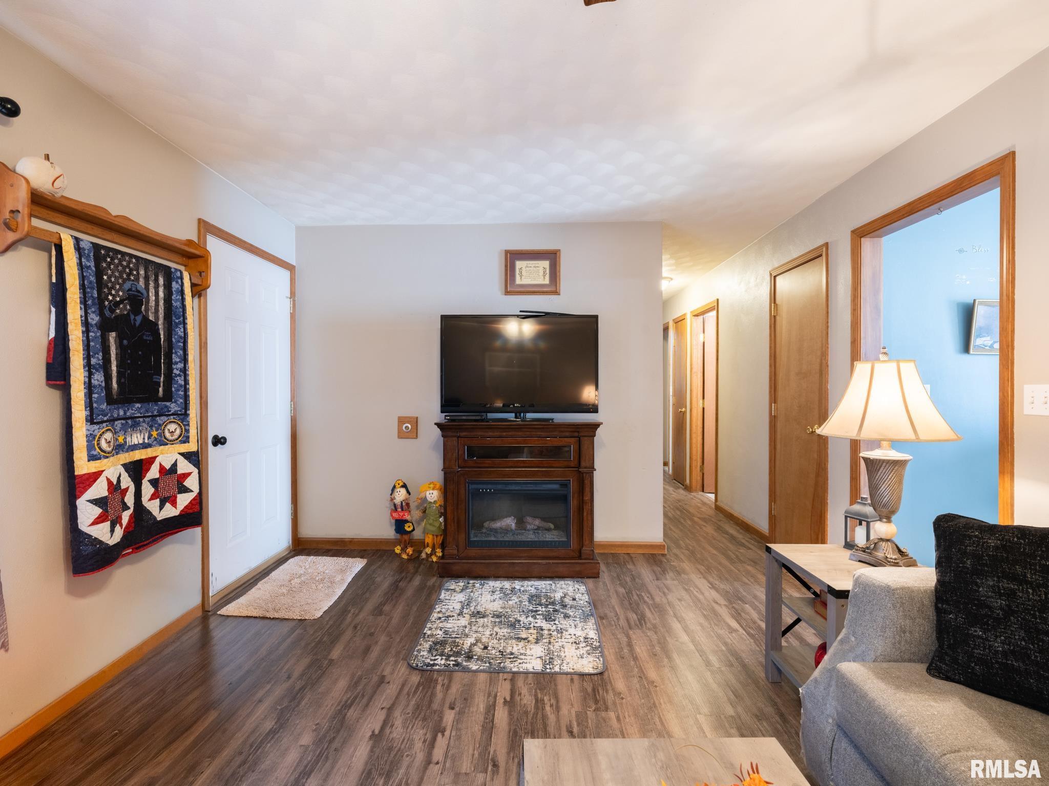 723 Joliet Road Marquette Heights, IL 61554 - Photo 13 of 49