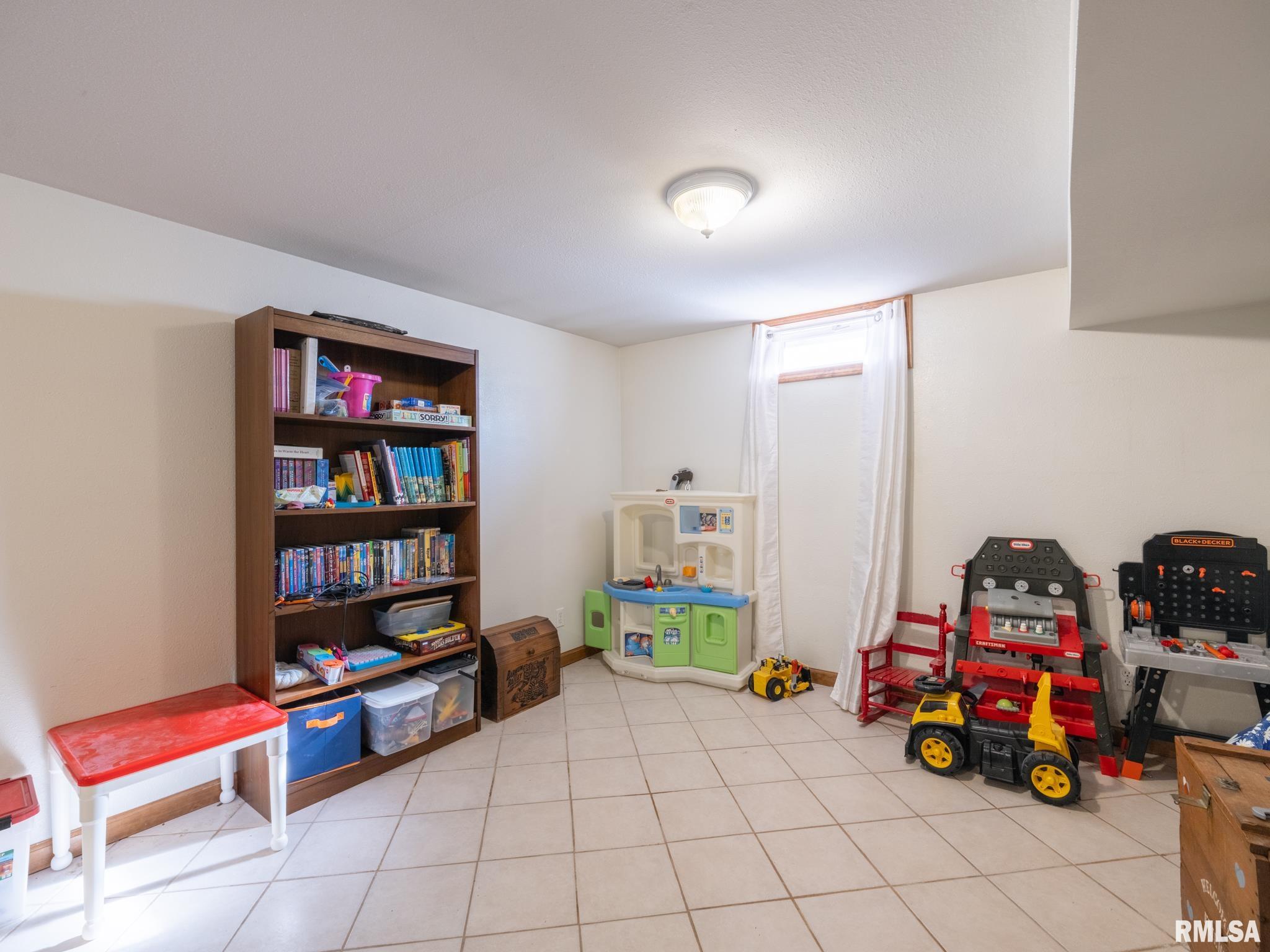 723 Joliet Road Marquette Heights, IL 61554 - Photo 25 of 49