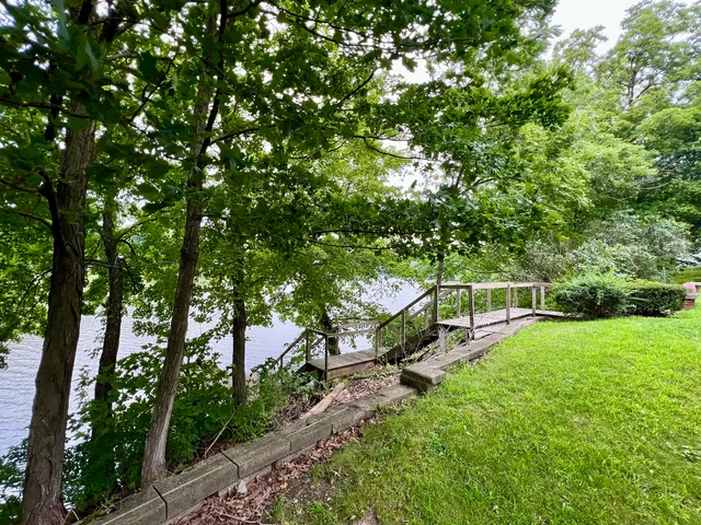 $94,900 | 509 Lakeshore Drive, Oakland, IL 61943