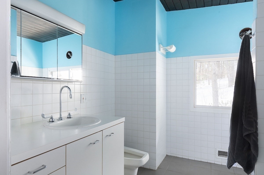 58 Hill Street Lexington, MA 02421 - Photo 17 of 24