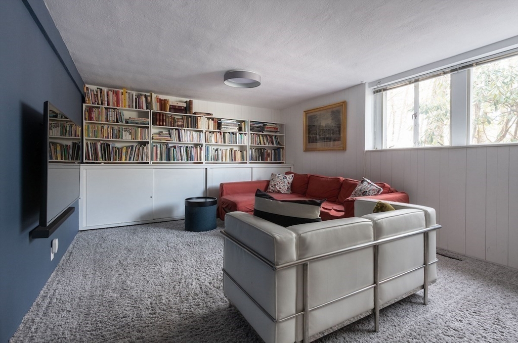 58 Hill Street Lexington, MA 02421 - Photo 21 of 24