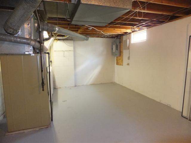2040 Brookfield Road Columbus, OH 43229 - Photo 15 of 21 Gallery Image 15