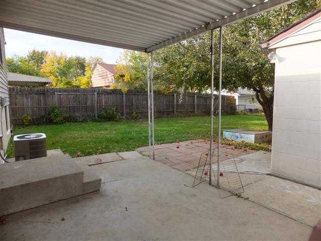 2040 Brookfield Road Columbus, OH 43229 - Photo 17 of 21 Gallery Image 17