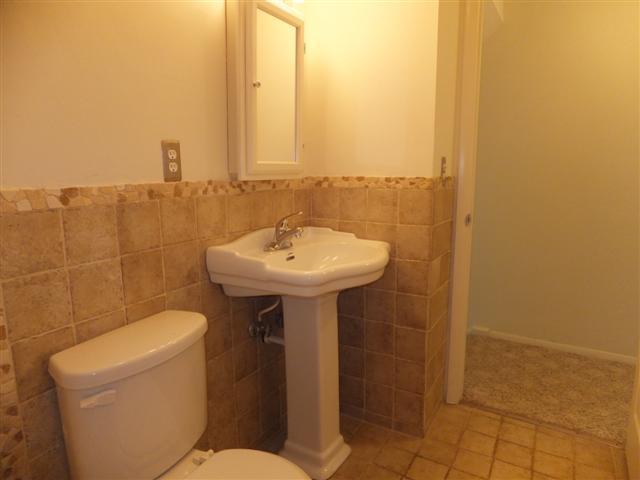 2040 Brookfield Road Columbus, OH 43229 - Photo 10 of 21 Gallery Image 10