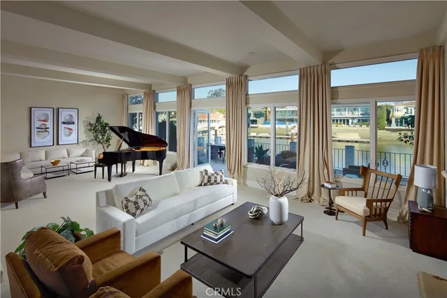 $10,995,000 | 8 Linda Isle, Newport Beach, CA 92660