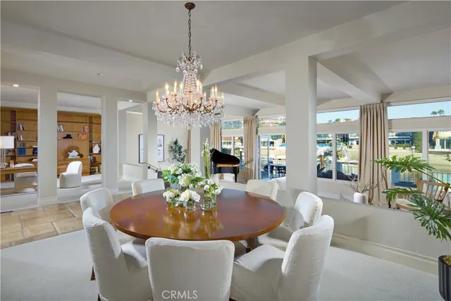 $10,995,000 | 8 Linda Isle, Newport Beach, CA 92660