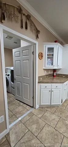 a close view of sink