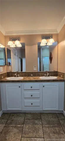 $189,999 | 162 Plantation Boulevard, Lake Worth, FL 33467