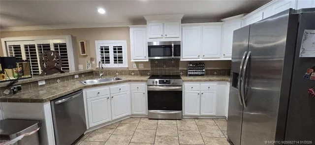 $189,999 | 162 Plantation Boulevard, Lake Worth, FL 33467