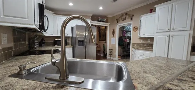 $189,999 | 162 Plantation Boulevard, Lake Worth, FL 33467