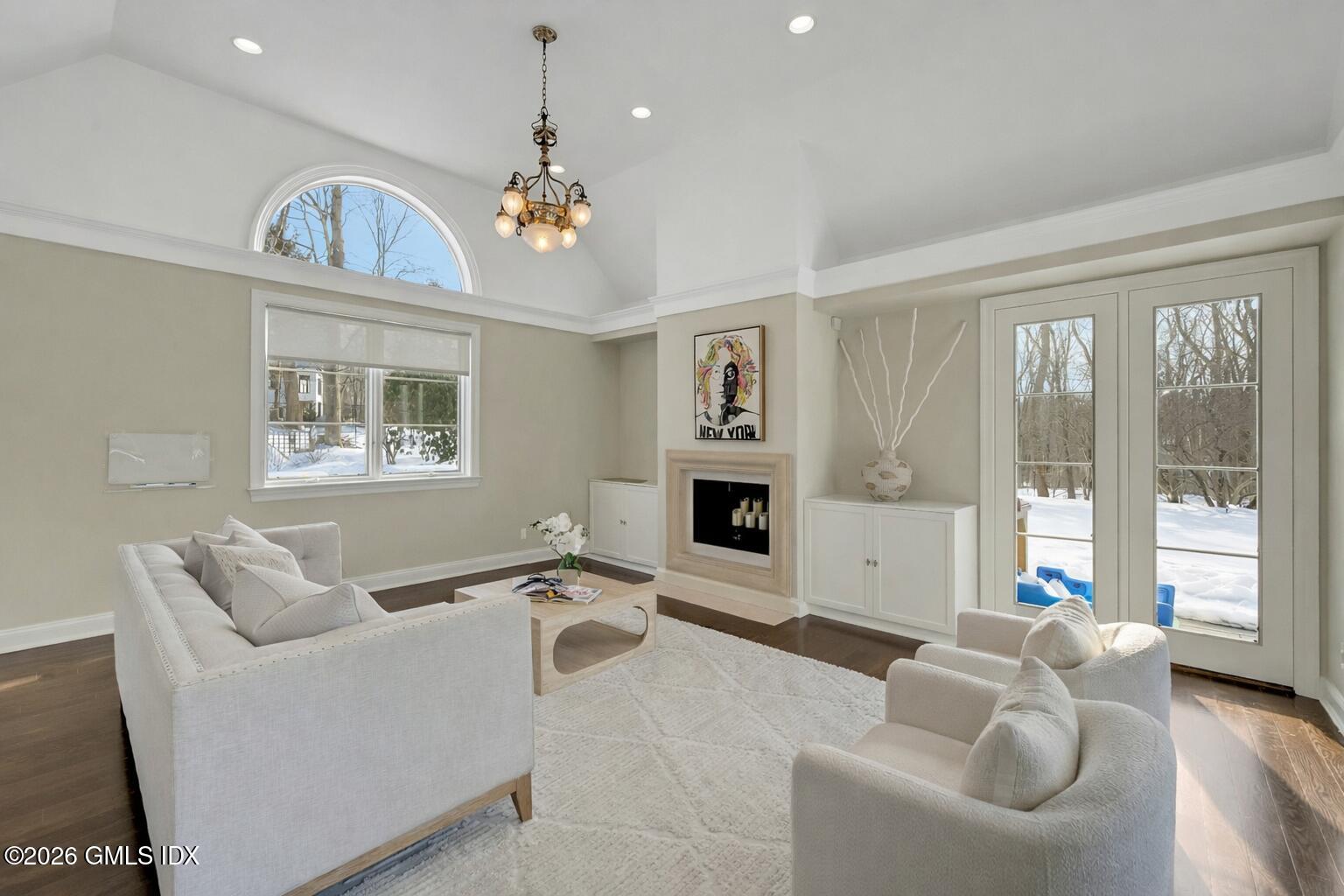 490 June Road Stamford, CT 06903 - Photo 14 of 37 Living