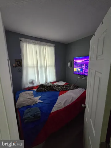 $179,900 | 319 East 20th Street, Chester, PA 19013