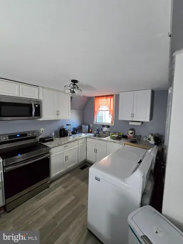 $179,900 | 319 East 20th Street, Chester, PA 19013