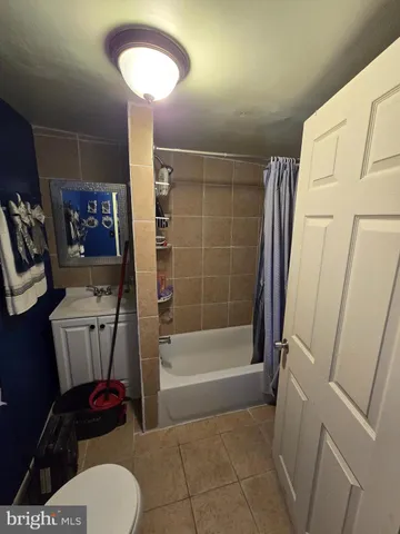 $179,900 | 319 East 20th Street, Chester, PA 19013