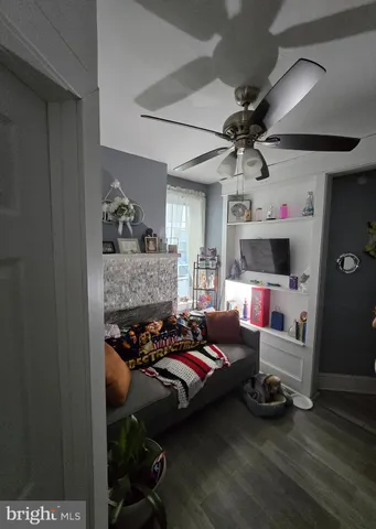 $179,900 | 319 East 20th Street, Chester, PA 19013