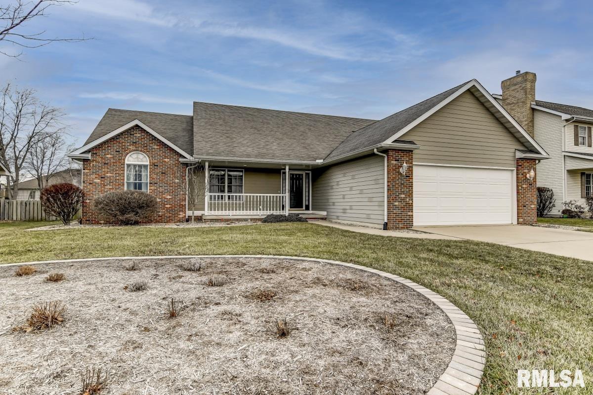 3913 Oakview Drive Springfield, IL 62712 - Photo 3 of 39 Gallery Image 3