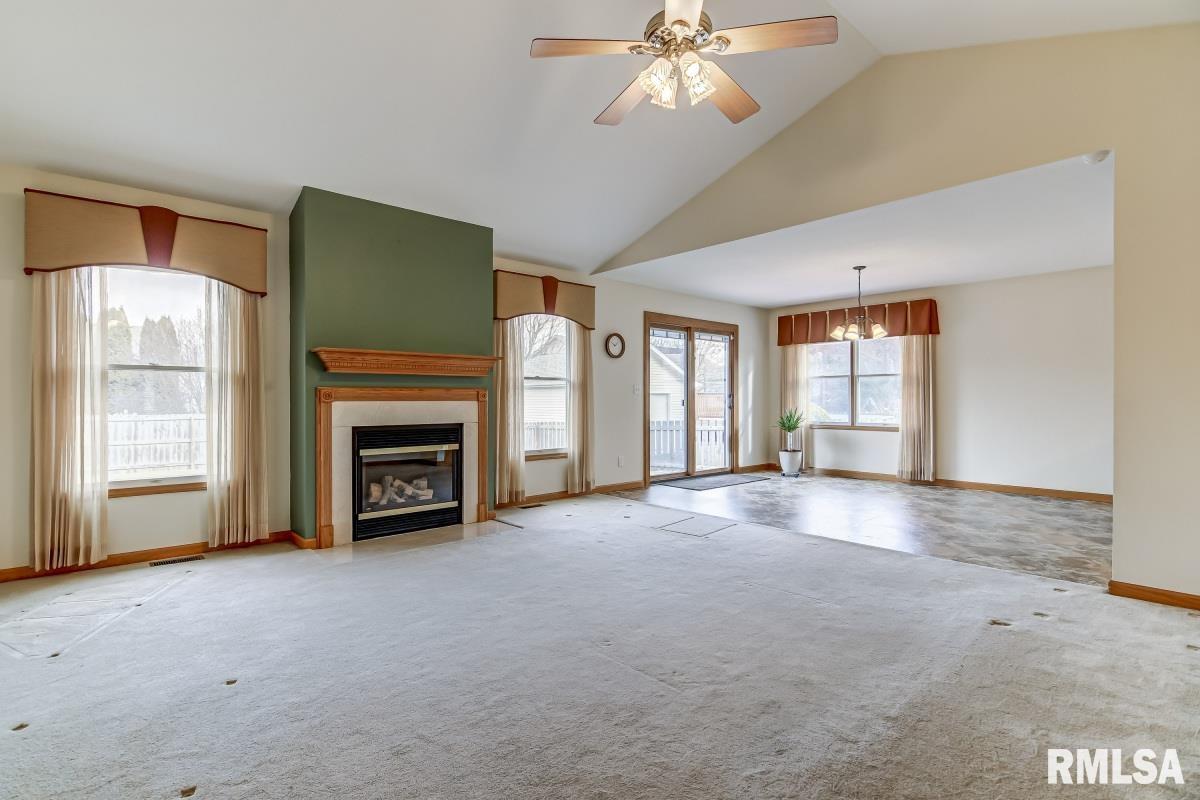 3913 Oakview Drive Springfield, IL 62712 - Photo 7 of 39 Gallery Image 7