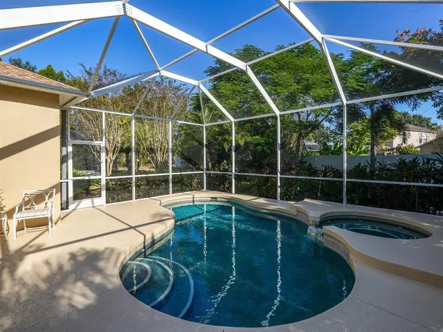 $625,000 | 6421 Blue Grosbeak Circle, Lakewood Ranch, FL 34202
