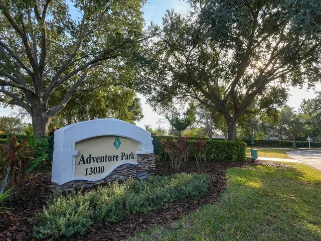 $625,000 | 6421 Blue Grosbeak Circle, Lakewood Ranch, FL 34202