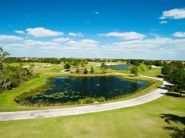 $625,000 | 6421 Blue Grosbeak Circle, Lakewood Ranch, FL 34202