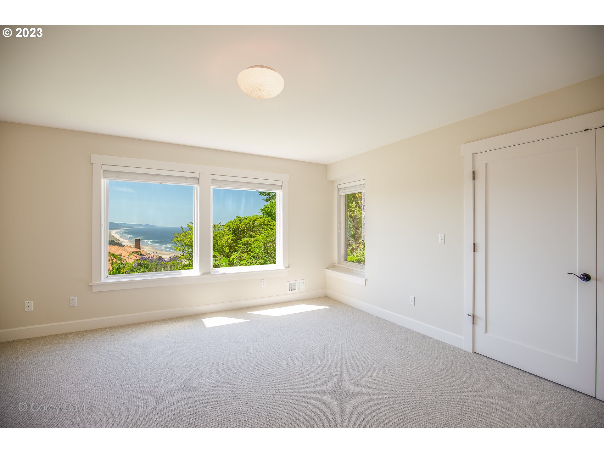 38680 Meadow Loop Nehalem, OR 97131 - Photo 30 of 44 a view of empty room with window