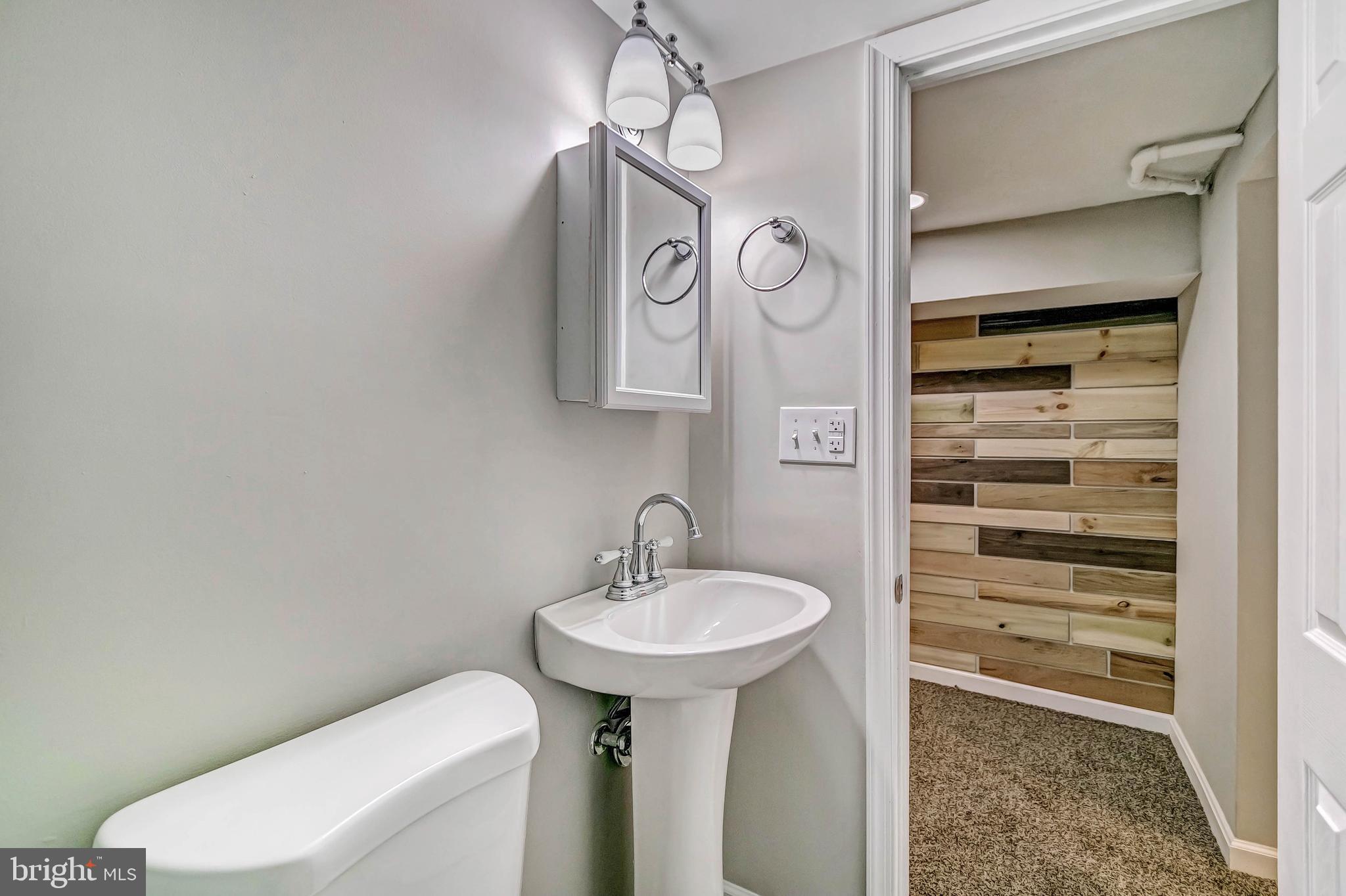 3806 Colborne Road Baltimore, MD 21229 - Photo 40 of 45 Gallery Image 40